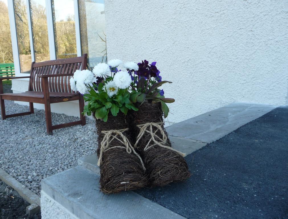 Ingleton Hostel Екстериор снимка