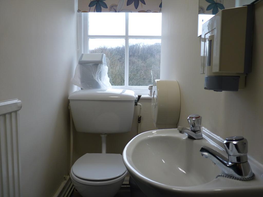 Ingleton Hostel Екстериор снимка